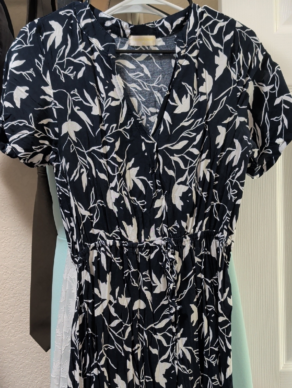 Black & White Floral Midi Dress with V-Neck